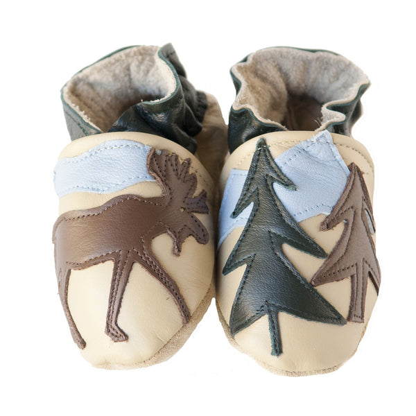 Moosewinkle Gift Set (navy onesie, sand shoes)